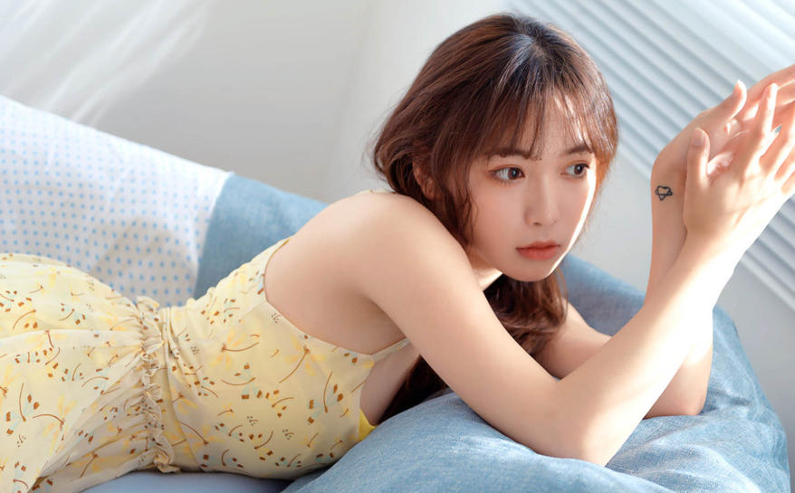 四叶城化妆品专卖店轮播图4